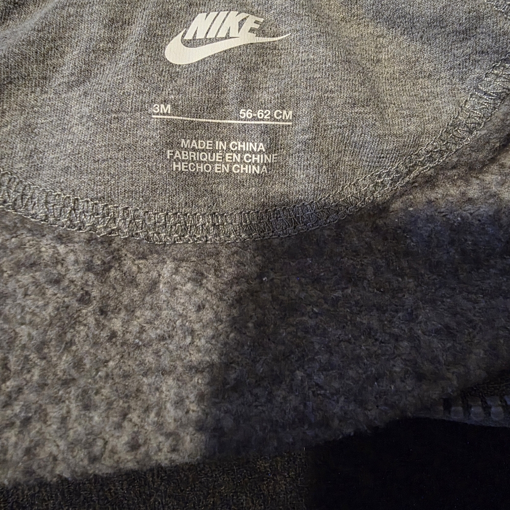 Nike Baby Boy/Girl Gray Hooded Zip Romper Jumpsuit 3M Taped Logo - Picture 3 of 5